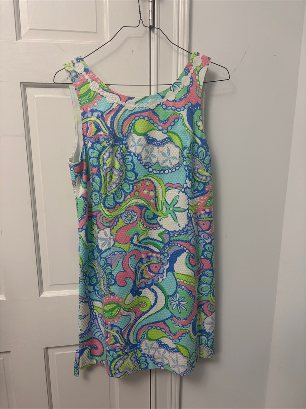 Lilly Pulitzer Sleeveless Paisley Shift Dress in Blue, Pink & Green